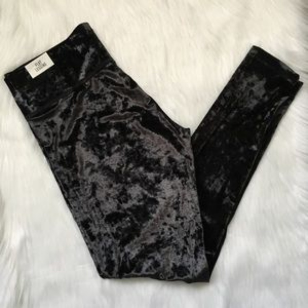 Pink Victoria’s Secret Ultimate velvet leggings